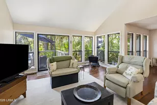 868 Sabal Ct, Ladys Island, SC 29920 - Photo 6