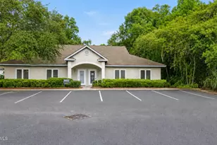 1264 Ribaut Rd, Beaufort, SC 29902 - Photo 1
