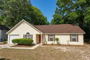 36 Le Moyne Dr, Beaufort, SC 29907 - Photo 1