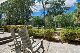 27 Pineland Rd, Hilton Head Island, SC 29926 - Photo 4