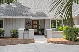 27 Pineland Rd, Hilton Head Island, SC 29926 - Photo 70