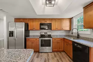 4027 Shell Point Rd, Beaufort, SC 29906 - Photo 12