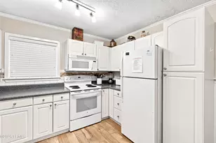 663 William Hilton Pkwy, Hilton Head Island, SC 29928 - Photo 10