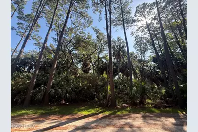 706 Seahorse Road, Ladys Island, SC 29920 - Photo 2