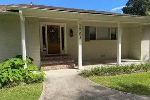 1703 Riverside Dr, Beaufort, SC 29902 - Photo 2