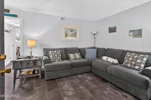 663 William Hilton Pkwy, Hilton Head Island, SC 29928 - Photo 4