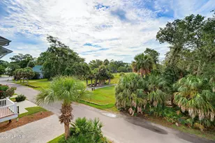 78 Davis Love Dr, Ladys Island, SC 29920 - Photo 4