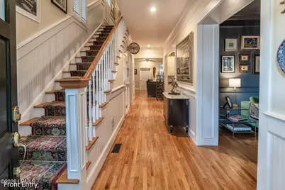 31 Newpoint Road, Beaufort, SC 29907 - Photo 2