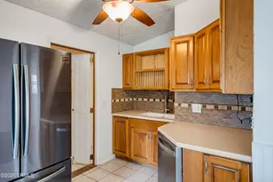2706 Rosemont Ave, Port Royal, SC 29935 - Photo 10