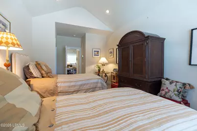 221 Farnsleigh Avenue, Bluffton, SC 29910 - Photo 46