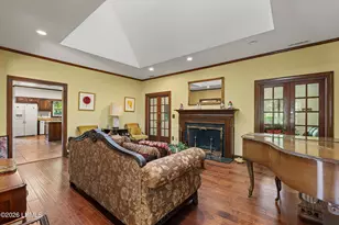 61 Wade Hampton Dr, Beaufort, SC 29907 - Photo 10