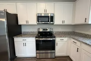 81 Chestnut St, Beaufort, SC 29906 - Photo 8