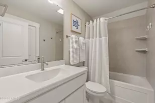 23 Middle Is St, Beaufort, SC 29907 - Photo 26