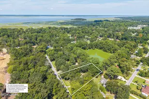 31 Chesterfield Lake Dr, Beaufort, SC 29906 - Photo 2