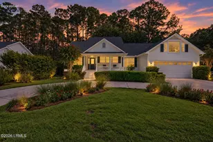 257 Pleasant Point Dr, Beaufort, SC 29907 - Photo 2