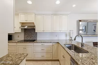 18 Lighthouse Lane #1043, Hilton Head Island, SC 29928 - Photo 14