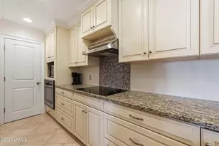 18 Lighthouse Ln, Hilton Head Island, SC 29928 - Photo 20