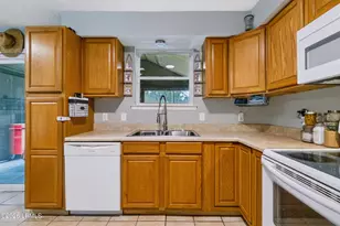 16 Hewlett Rd, Beaufort, SC 29907 - Photo 18