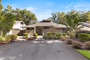 52 Stable Gate Rd, Hilton Head Island, SC 29926 - Photo 2