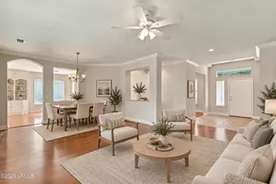 62 Hampton Cir, Bluffton, SC 29909 - Photo 8