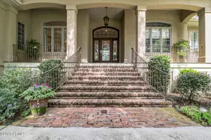 21 Ribaut Dr, Hilton Head, SC 29926 - Photo 4
