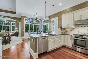 21 Ribaut Dr, Hilton Head, SC 29926 - Photo 16