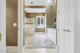 21 Ribaut Dr, Hilton Head, SC 29926 - Photo 28