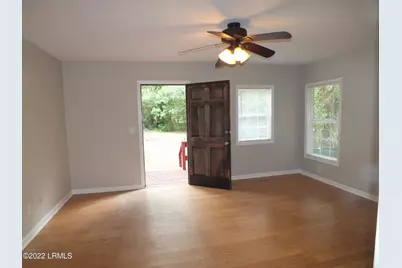418 Meritta Avenue, Beaufort, SC 29902 - Photo 2