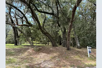 616 Huguenin Drive, Beaufort, SC 29902 - Photo 2