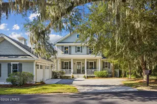110 Gautier Pl, Beaufort, SC 29902 - Photo 2