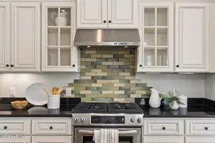 110 Gautier Pl, Beaufort, SC 29902 - Photo 30