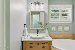110 Gautier Pl, Beaufort, SC 29902 - Photo 40