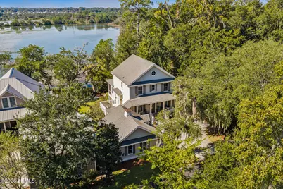 110 Gautier Place, Beaufort, SC 29902 - Photo 2