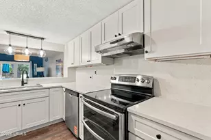 113 Shipyard Dr, Hilton Head Island, SC 29928 - Photo 10
