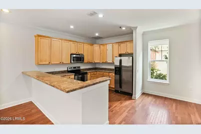 828 Paris Avenue #B, Port Royal, SC 29935 - Photo 10