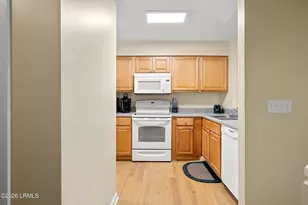 15 Deallyon Ave, Hilton Head, SC 29928 - Photo 10