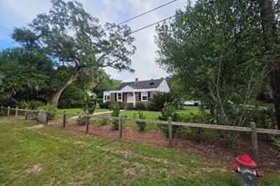 1213 16th St, Port Royal, SC 29935 - Photo 16