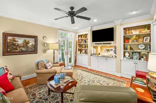 895 Ribaut Rd, Beaufort, SC 29902 - Photo 6