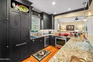895 Ribaut Rd, Beaufort, SC 29902 - Photo 10