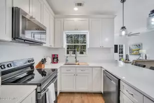 19 Le Moyne Dr, Beaufort, SC 29907 - Photo 8