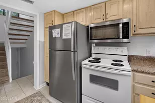 42 S Forest Beach Dr, Hilton Head Island, SC 29928 - Photo 16
