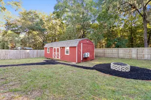 19 Lucerne Ave, Beaufort, SC 29907 - Photo 6