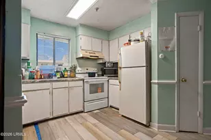 663 William Hilton Pkwy, Hilton Head Island, SC 29928 - Photo 12