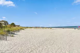 663 William Hilton Pkwy, Hilton Head Island, SC 29928 - Photo 2