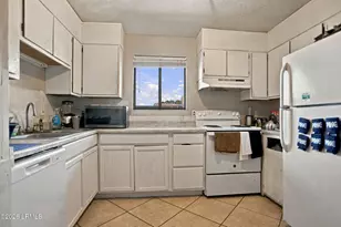 663 William Hilton Pkwy, Hilton Head Island, SC 29928 - Photo 10