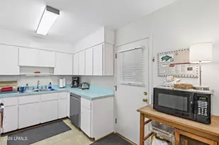1 Robin St, Hilton Head Island, SC 29928 - Photo 12