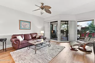 13 Harbourside Ln, Hilton Head, SC 29928 - Photo 2