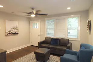 164 James St, Beaufort, SC 29902 - Photo 2