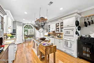 28 Barnwell Dr, Beaufort, SC 29907 - Photo 8