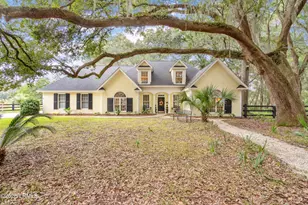 28 Barnwell Dr, Beaufort, SC 29907 - Photo 1